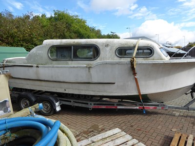 Lot 4223 - Freeman 22 1972 motor boat with Degraaff twin...