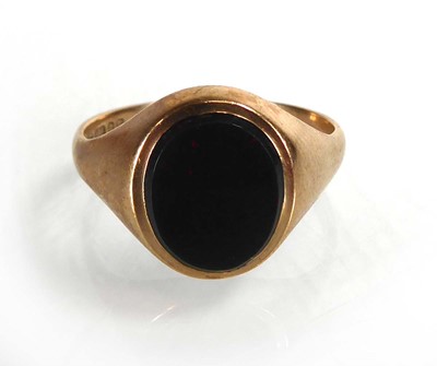 Lot A 9ct yellow gold ring set bloodstone, ring...