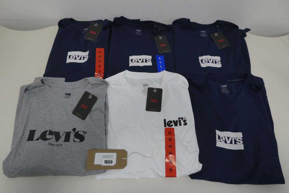 Lot 1450 - 6 Levi's t-shirts