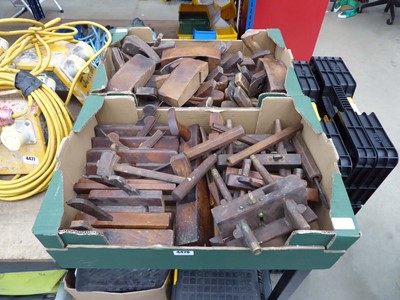 Lot 4476 - 2 boxes containing quantity of carpentry...