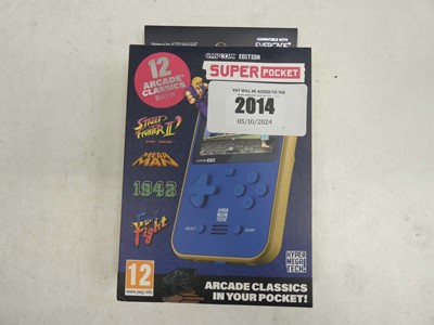 Lot 2014 - SuperPocket Capcom Edition retro handheld game...