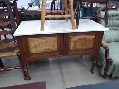 Lot 5113 - Marble topped wash stand