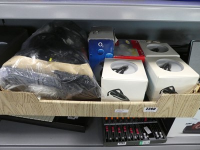 Lot 2250 - (7) Tray containing O2 headsets, DVD-r, cables,...