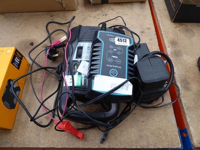 Lot 4512 - Halfords fully automatic battery charger, Ring...