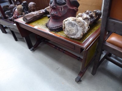 Lot 5138 - Reproduction sofa table