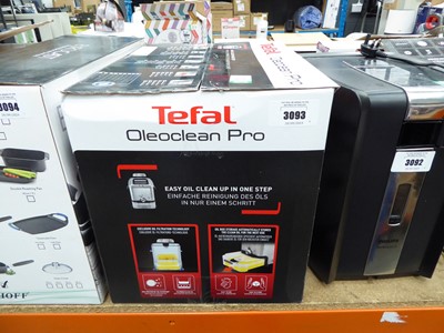 Lot 3093 - Tefal Oleoclean Pro fryer