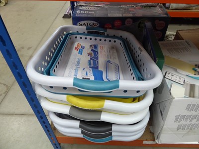 Lot 3096 - Six space saving laundry baskets