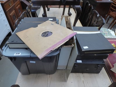 Lot 5176 - Large qty of shellac records plus modern His...