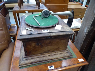 Lot 5248 - Part wind up gramophone