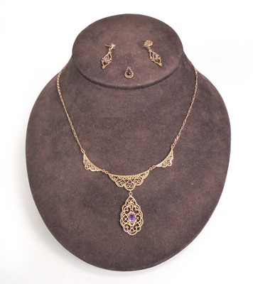 Lot A 9ct yellow gold filigree necklace set purple...