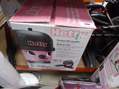 Lot 3190 - Hetty vacuum cleaner