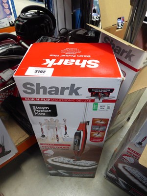 Lot 3192 - Shark upright steam mop