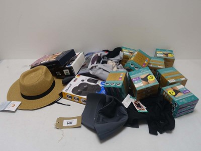 Lot 3421 - A bag containing accessories to include hats,...