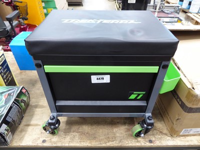 Lot 4470 - Trekterrra toolbox shop stall