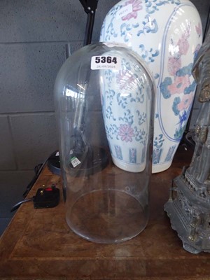 Lot 5364 - Glass dome