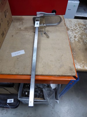 Lot 4521 - Bench mount can opener