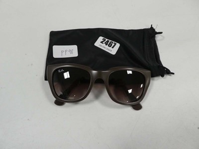 Lot 2467 - Pair of RayBan ladies sunglasses in cloth case