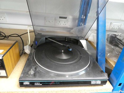 Lot 2567 - Aiwa turntable PXE10