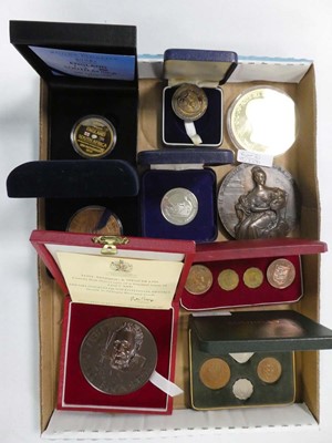 Lot 2496 - Box containing various coins, some in...