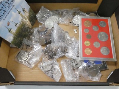 Lot 2498 - Box containing various coins