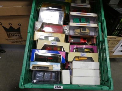 Lot 2532 - 2 trays of Diecast vehicles