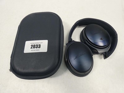 Lot 2033 - Bose QuietComfort wireless headphones