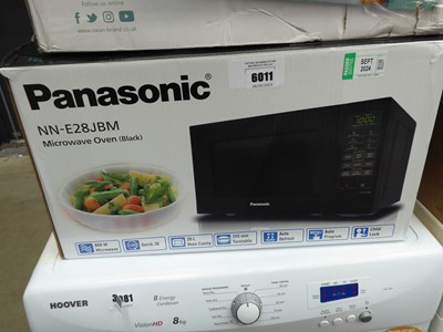 Lot 6011 - Panasonic microwave oven