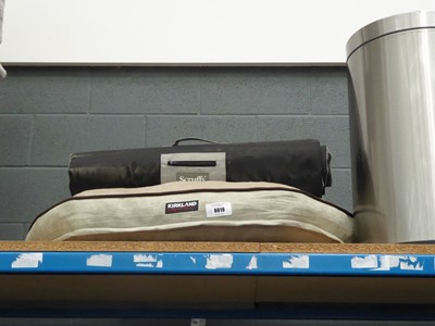 Lot 6019 - Kirkland signature dog bed