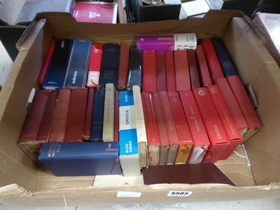 Lot 5503 - 2 boxes containing travel guides and maps