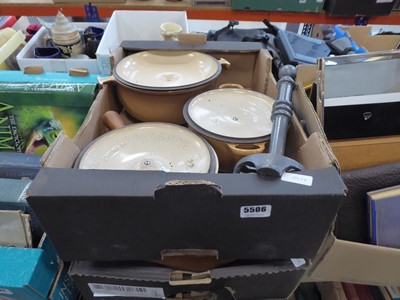 Lot 5506 - 2 boxes containing Le Creuset cookware and...