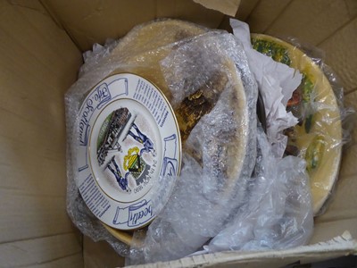 Lot 5511 - Box containing English pottery wall plates and...