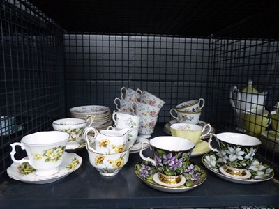 Lot 5626 - Cage containing Royal Albert and Royal...