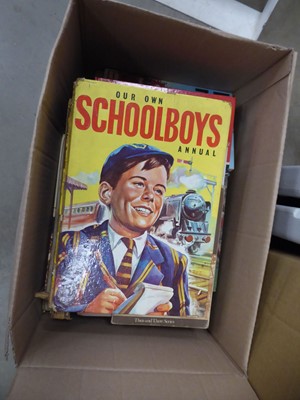 Lot 5634 - Box containing children's annuals, plus...