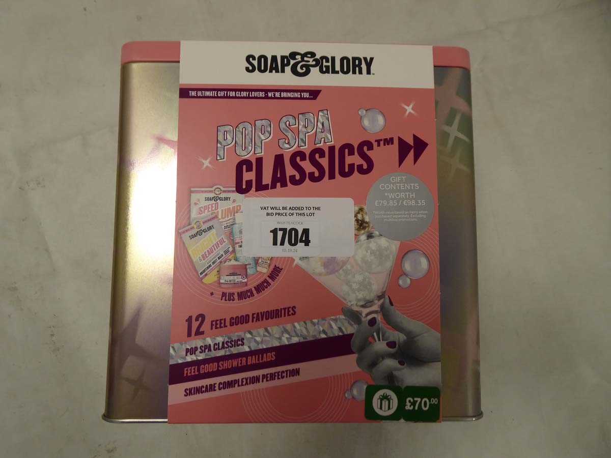 Lot 1704 - Soap & Glory pop spa classics gift box set