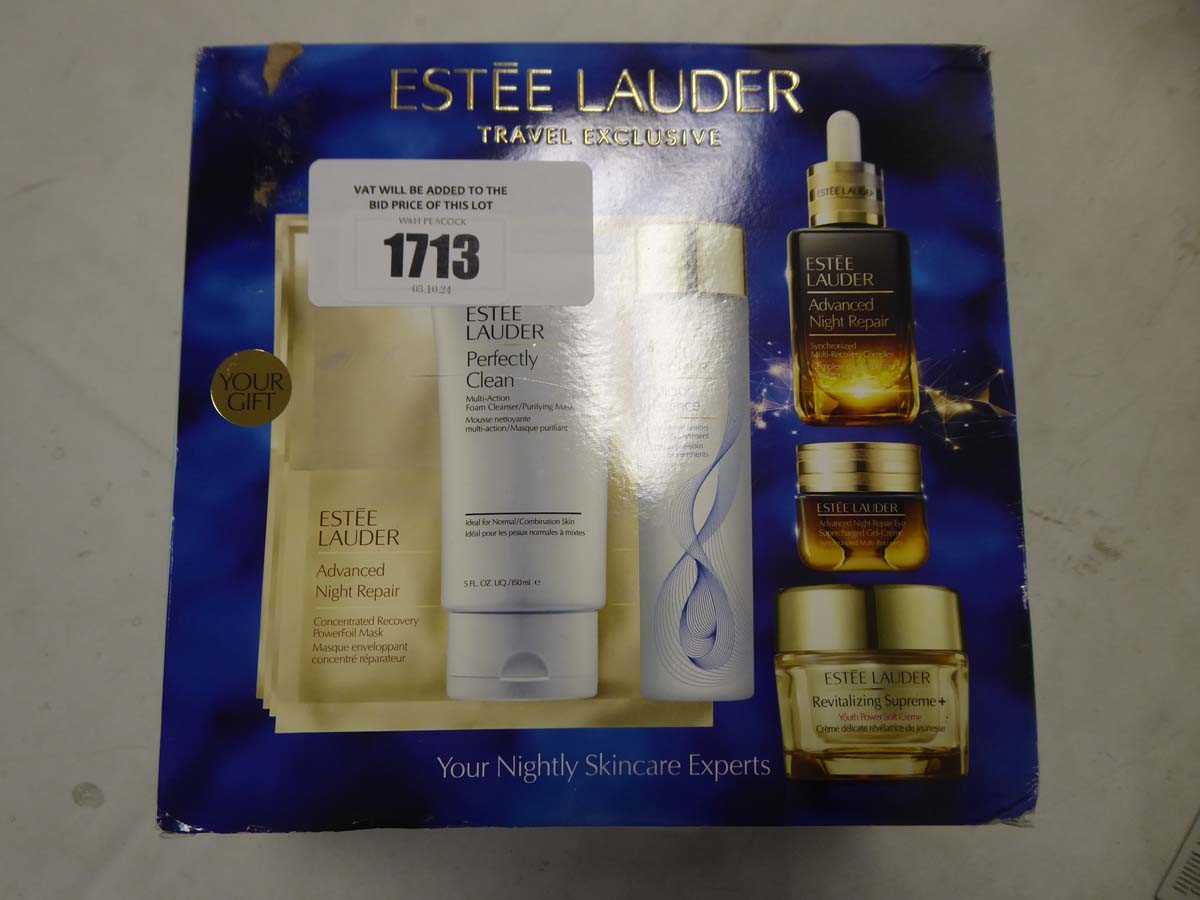 Lot 1713 - Estee Lauder travel exclusive your nightly...