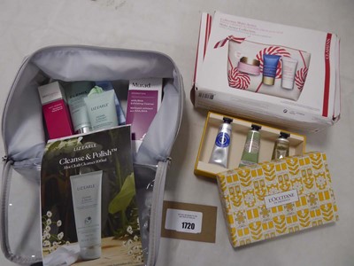 Lot 3x Cosmetic gift sets to include L'Occitane,...