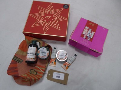 Lot 2x No7 cosmetic gift sets plus a Body Shop...