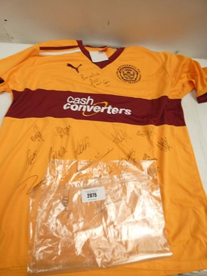 Lot 2075 - Signed Motherwell FC football shirt