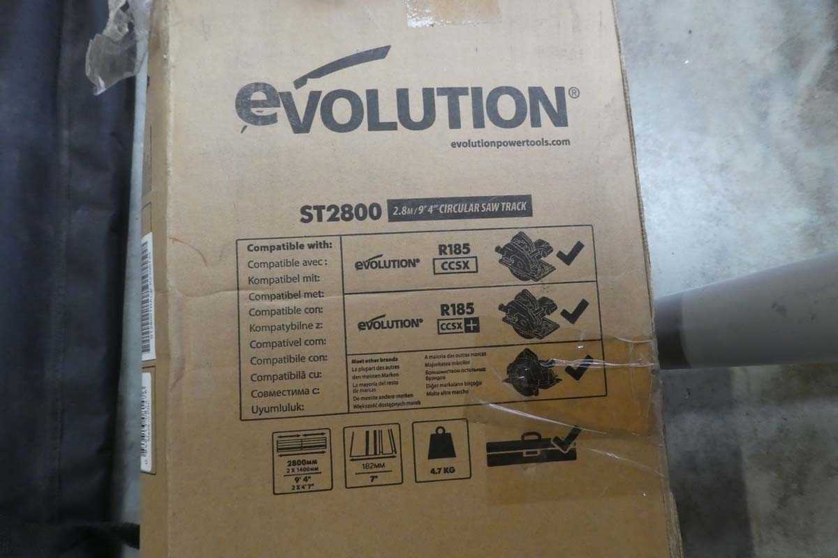 Lot Evolution circular saw track kit (ST2800)