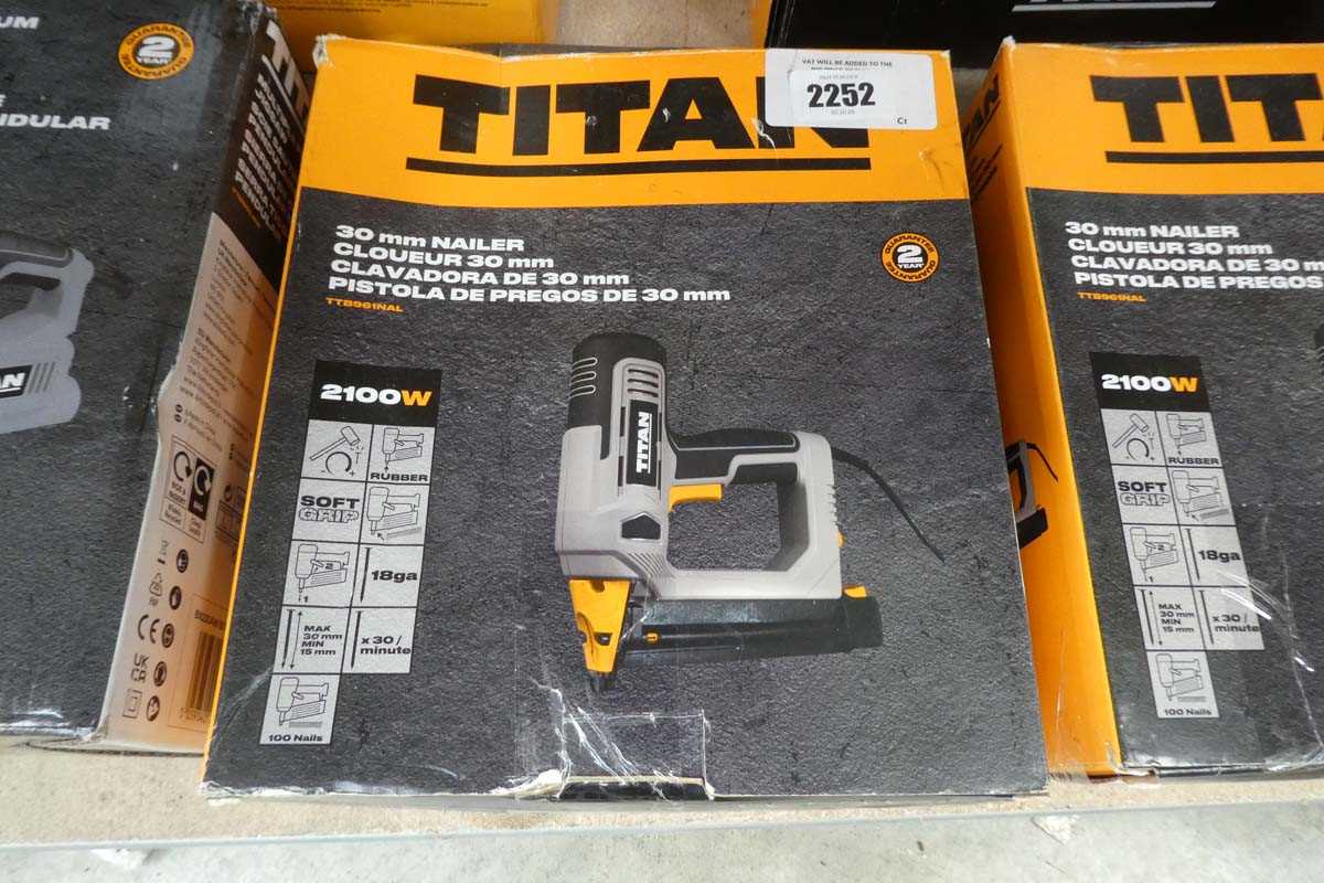 Lot Titan 240V 30mm nailer (TTB961NAL)