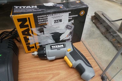 Lot Titan cordless screwdriver (TTS870DRS)