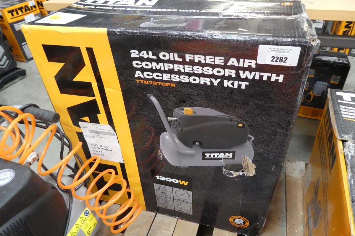 Lot Titan 240V 24L oil free air compressor...