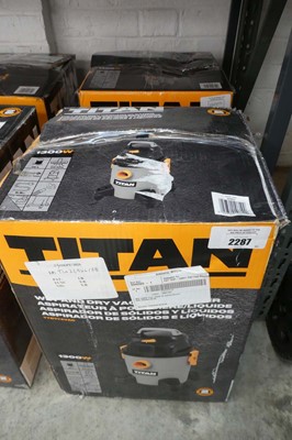 Lot 2 Titan 16L wet and dry vacuum cleaners...