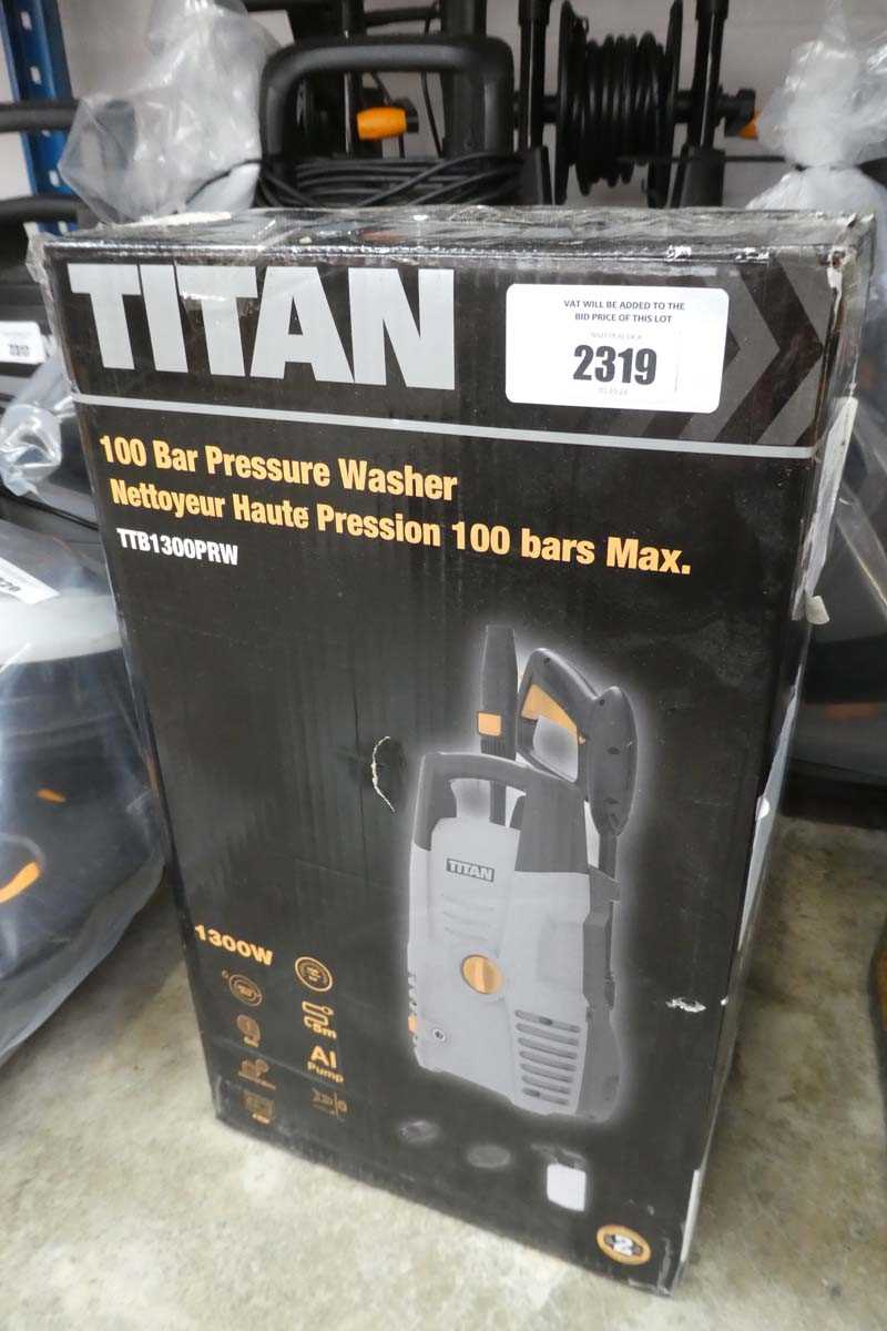 Lot Titan 100 bar electric pressure washer...