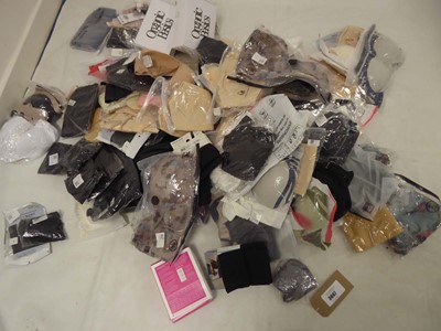 Lot 3607 - Selection of mixed underwear