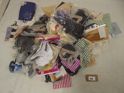 Lot 3608 - Selection of mixed underwear