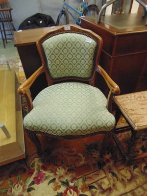 Lot 34 - A reproduction Queen Anne style open armchair