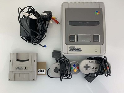 Lot Super Nintendo Entertainment System with SNES...