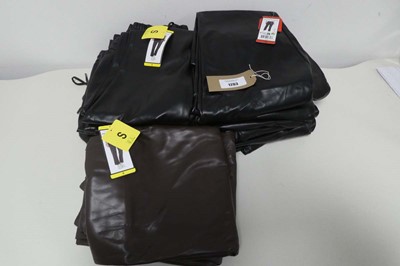 Lot 1203 - Approx. 20 pairs of women's faux leather...