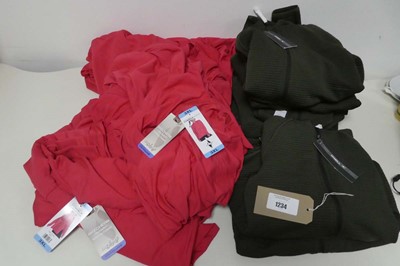 Lot 1234 - Approx. 15 women's Skechers Go Walk hoodies &...